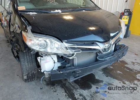 2019 Toyota Sienna Xle 8 Passenger z USA, uszkodzony, nr VIN 5TDYZ3DC3KS015767